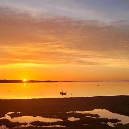 Vue De Reve Sur Lagune De *